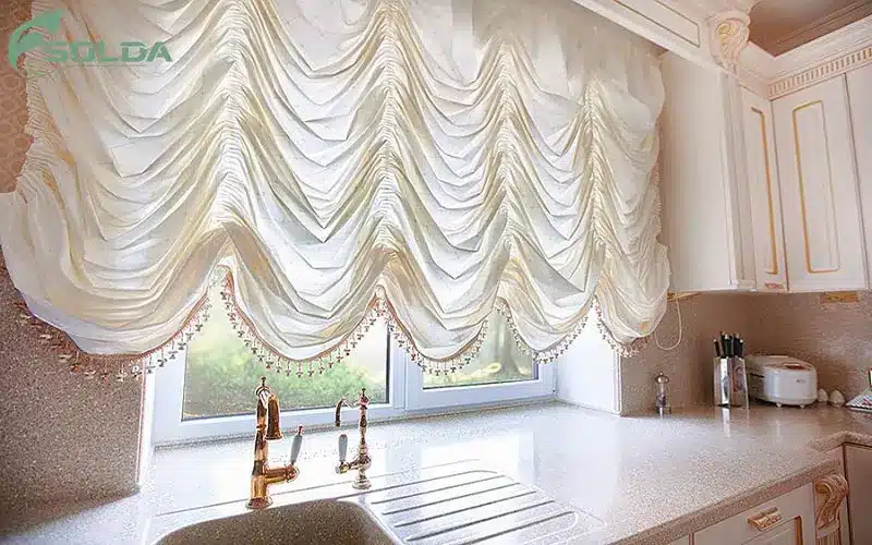 پرده های فرانسوی